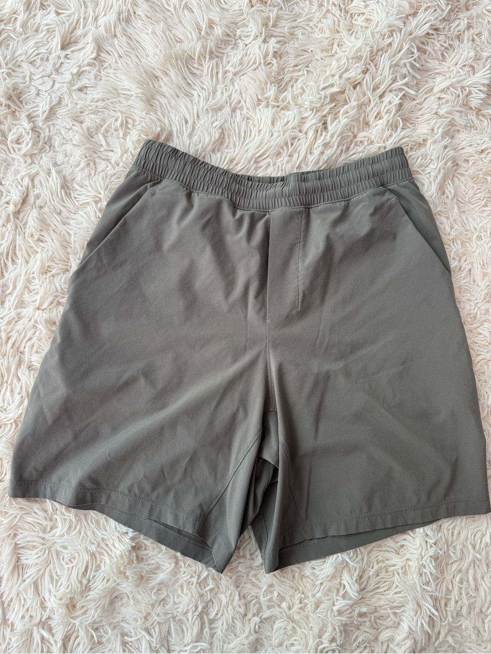 Lululemon Pace Breaker Linerless Short 7” Gray Grey Athletic Shorts S